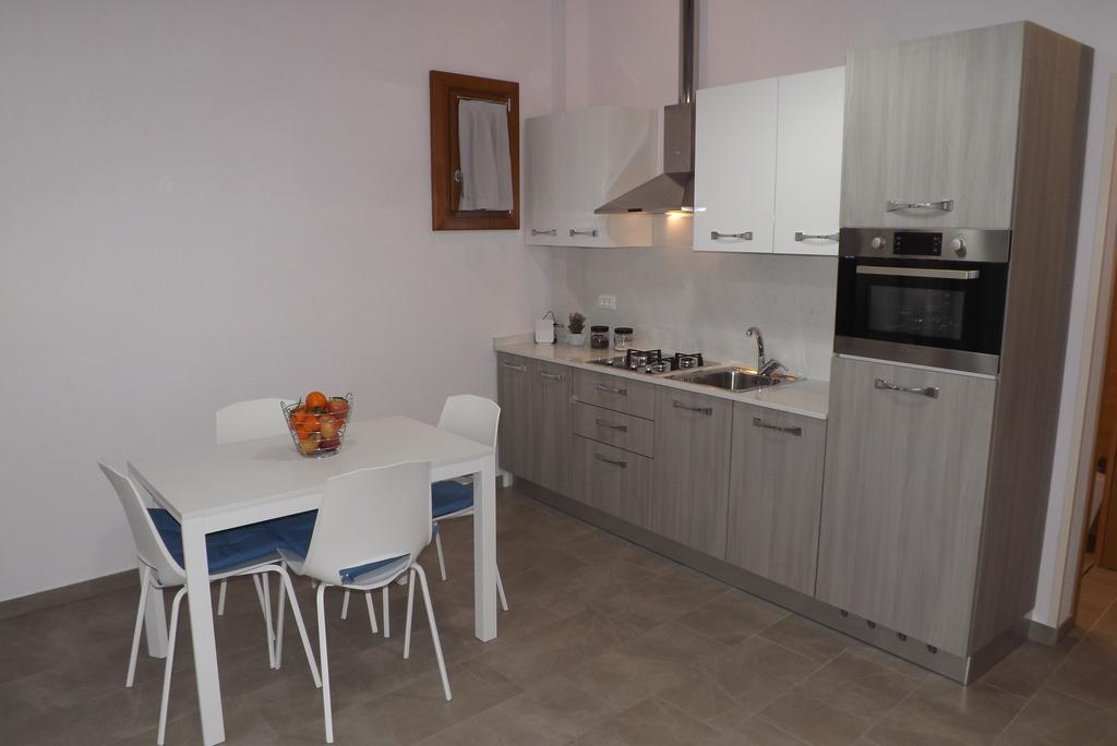 Apartament House *